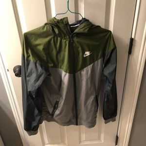Men’s Nike windbreaker